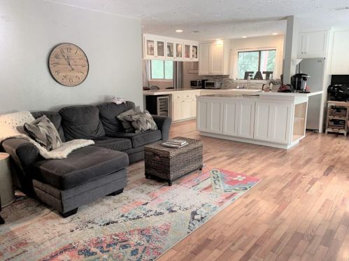 2218 Bahama Rd, Austin TX  78733-1201 exterior