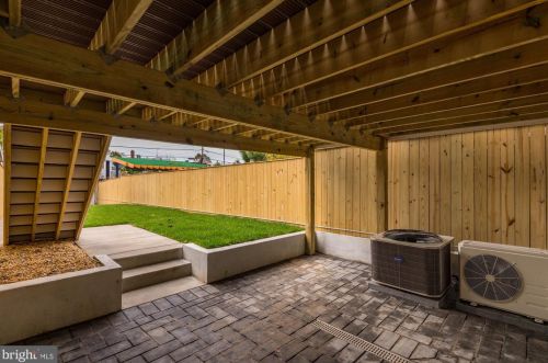 16 Adams St, Washington DC  20001-1026 exterior