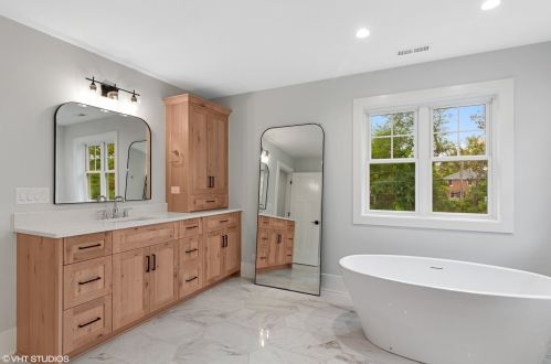 245 Highland Ave, Elmhurst IL  60126-2554 exterior