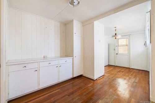 3223 Hinano St, Honolulu HI 96815-4362 exterior