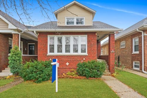 5309 Grace St, Chicago, IL 60641-3337