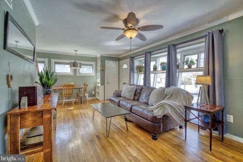 2109 Belle View Blvd, Alexandria VA 22307-1327 exterior