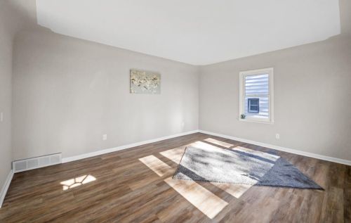 248 Eric Ave, Meskegon MI 49444-3702 exterior