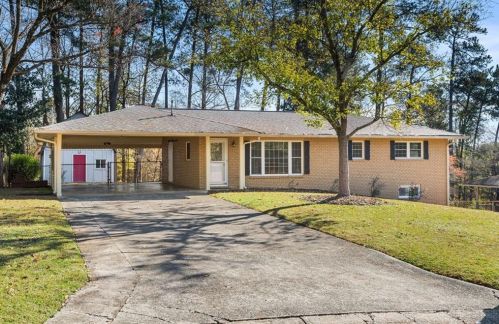 2412 Elmwood Cir, Atlanta, GA 30339-8905