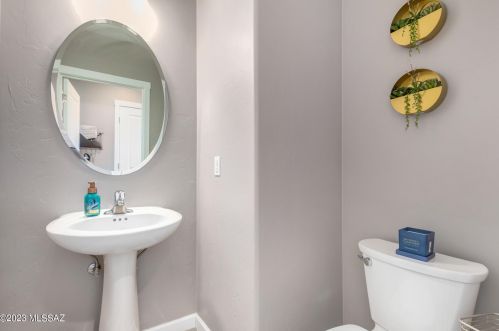 8772 Perry Park Cir, Tucson AZ 85730-1302 exterior