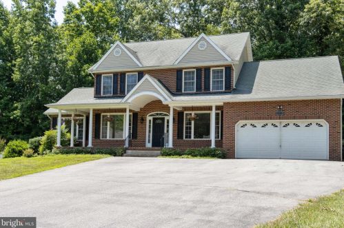 241 Still Water Ln, Huntingtown, MD 20639-2717