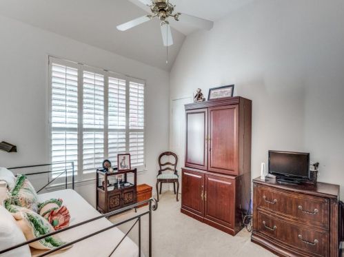 7123 Elm Creek Ln, Dallas TX  75252-2770 exterior