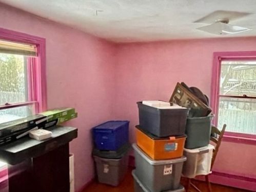 725 Lombard Rd, Chicopee MA 01020-4860 exterior