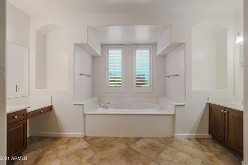 25422 50 Dr, Phoenix AZ 85031-1324 exterior