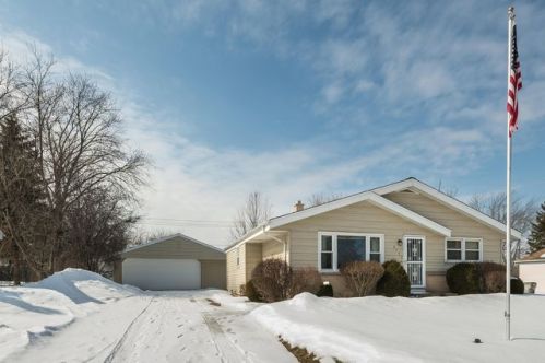 6433 93rd St, Milwaukee, WI 53224-5201