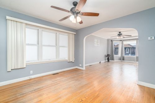 6117 Tripp Ave, Chicago IL 60652-3622 exterior