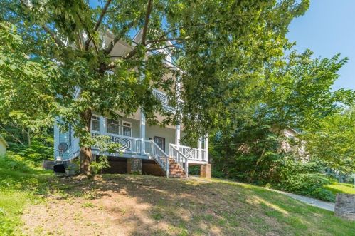 1133 Hubbard St, Atlanta, GA 30310-3505