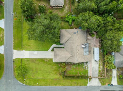 1718 Ocean Cove Ave, Fort Pierce FL  34953-2450 exterior