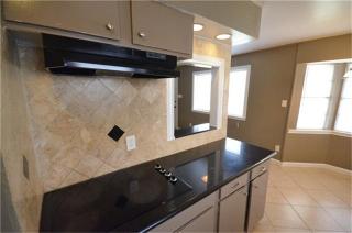 6046 Airport Blvd, Houston TX  77035-5304 exterior