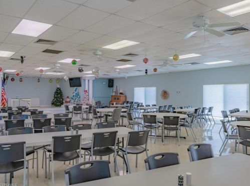 121 Islamorada Ln, Naples FL 34114-8443 exterior