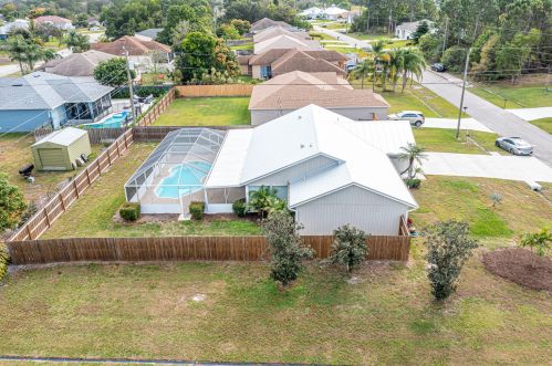 489 College Park Rd, Fort Pierce FL  34953-6224 exterior