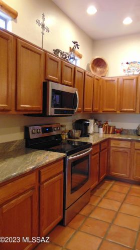 676 Greenview Pl, Green Valley AZ 85614-6101 exterior