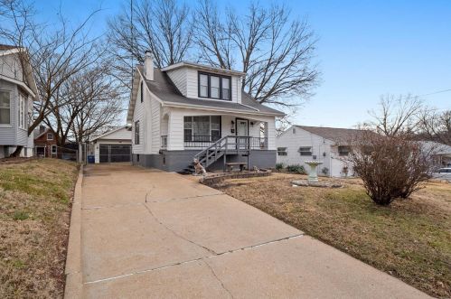 9956 Luna Ave, Saint Louis, MO 63125-2947