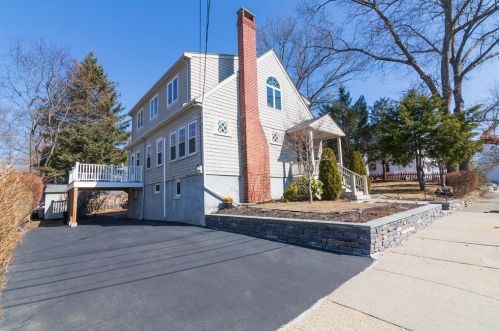 11 Frances St, Newton, MA 02461-1607