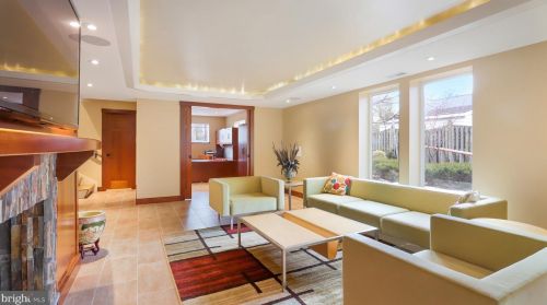 4512 Dolphin Ln, Alexandria VA 22309-3110 exterior