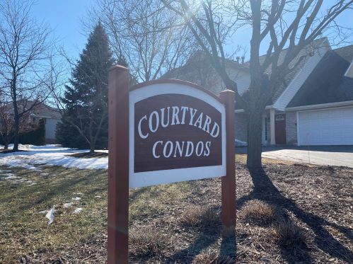 11443 Oklahoma Ave, Milwaukee WI 53227-3940 exterior