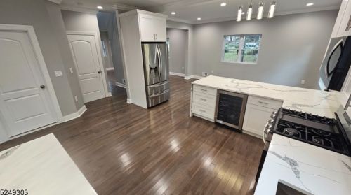 18 Old Stirling Rd, Warren NJ  07059-5810 exterior