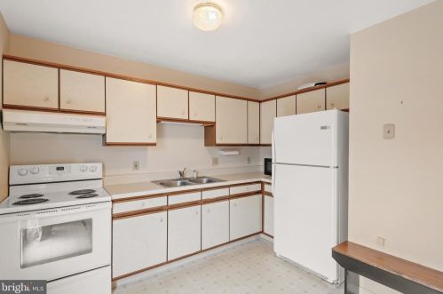 173 Ctr St, Hanover PA 17331-2828 exterior