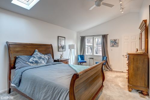 2743 Greenview Ave, Chicago IL 60657-4007 exterior