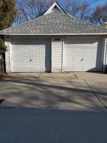 2219 64th St, Milwaukee, WI 53219-2059