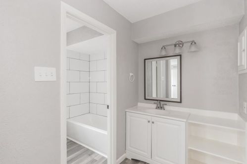 7609 Dentcrest Dr, Dallas TX 75254-8025 exterior