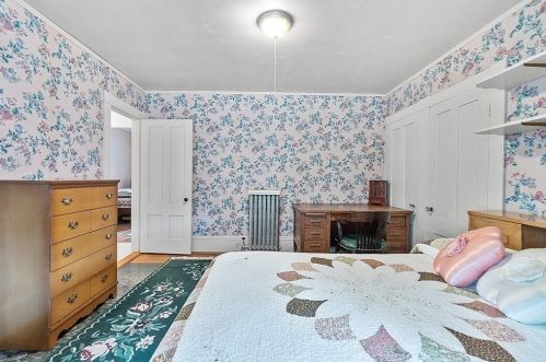 30 Clement Ave, Peabody MA 01960-6107 exterior