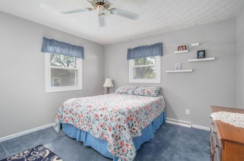 6185 Enola Ave, Kalamazoo MI 49048-8110 exterior