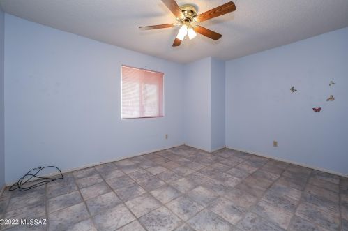 5242 Calle Montuoso, Tucson AZ 85745-9529 exterior