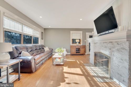 104 Morgan Ave, Riverton NJ 08077-1106 exterior