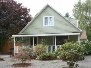 9537 Exeter Ave, Portland, OR 97203-1927