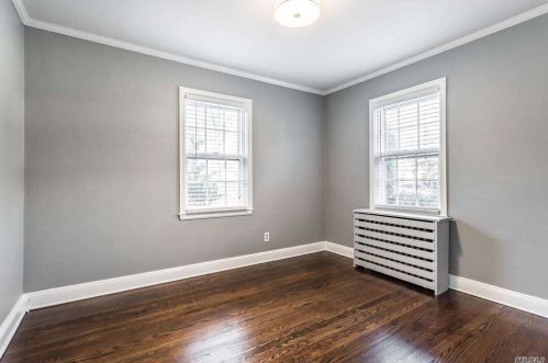 55 Albermarle Ave, Huntington Station NY 11746-2025 exterior