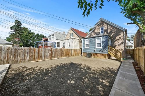 1467 72nd St, Chicago IL  60619-1509 exterior