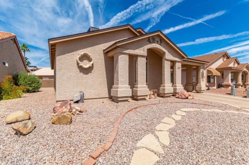 6350 Sawgrass Dr, Chandler AZ 85249-4352 exterior