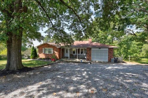 6501 Old Village Rd, Columbia MO  65203-8689 exterior