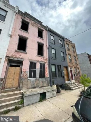 1323 27th St, Philadelphia, PA 19121-4606