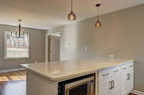 1113 Dan Johnson Rd, Atlanta GA 30307-1204 exterior