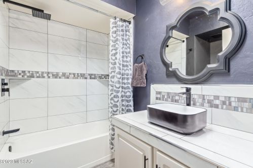 1202 Brown Ave, Tucson AZ  85710-7308 exterior