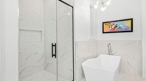 3358 Calumet Ave, Chicago IL 60616-1407 exterior