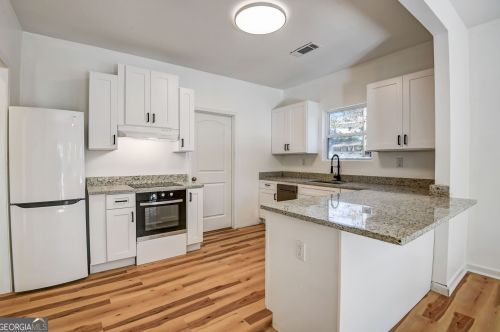 1401 Mcclelland Ave, Atlanta GA  30344-1610 exterior