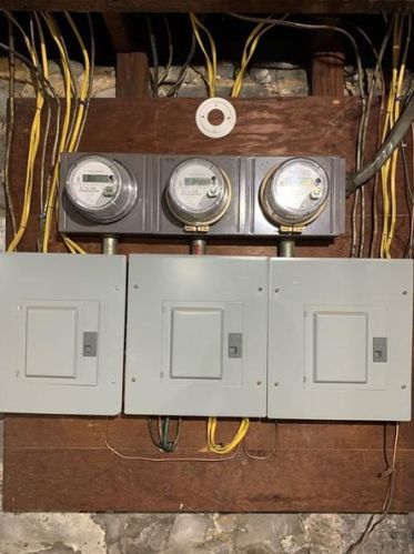 458 Biddle Ave, Pittsburgh PA 15221-3493 exterior