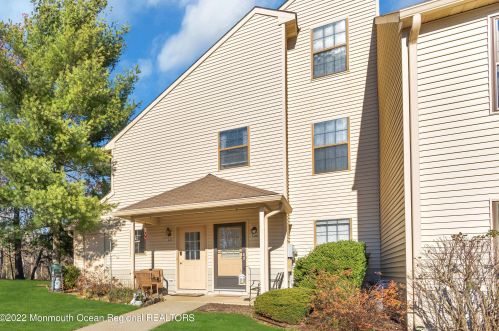 301 Sage Ct, Jackson Twp, NJ 08527-4145