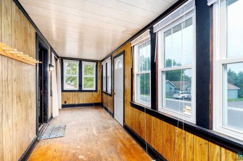 311 6th St, Duluth, MN 55810-1638