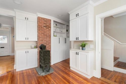 294 Doyle Ave, Providence RI  02906-3355 exterior