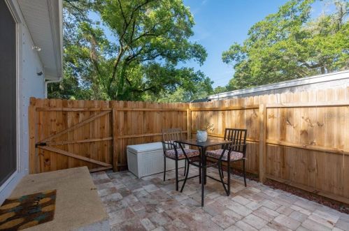 1704 Louisiana Ave, Tampa FL  33610-6037 exterior