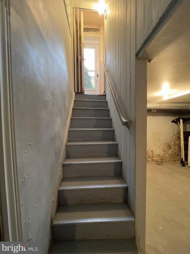 1738 Addison St, Philadelphia PA 19143-1307 exterior